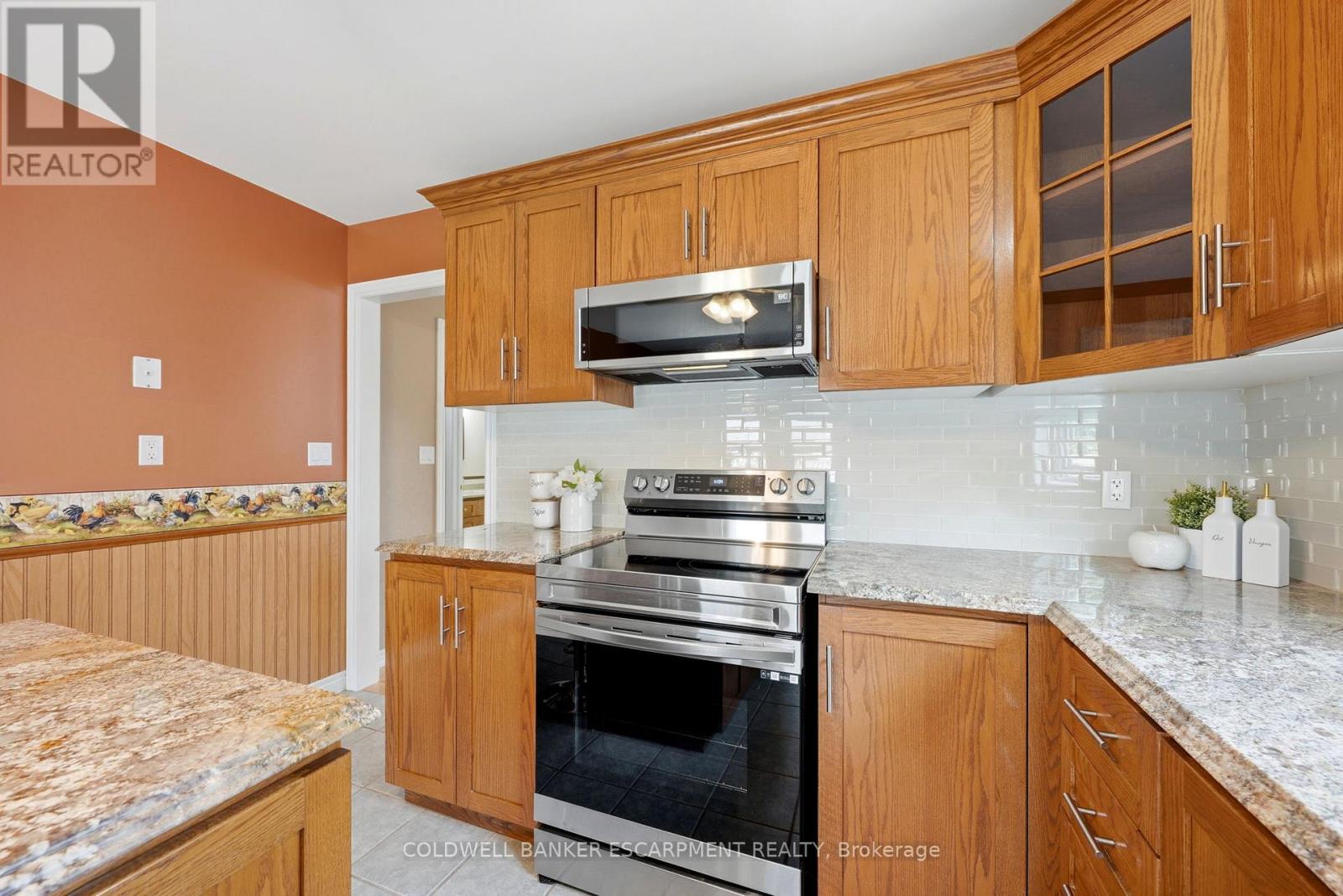 11 Kingsley Road, Halton Hills (Ac Acton), Ontario  L7J 2Z5 - Photo 15 - W13146976