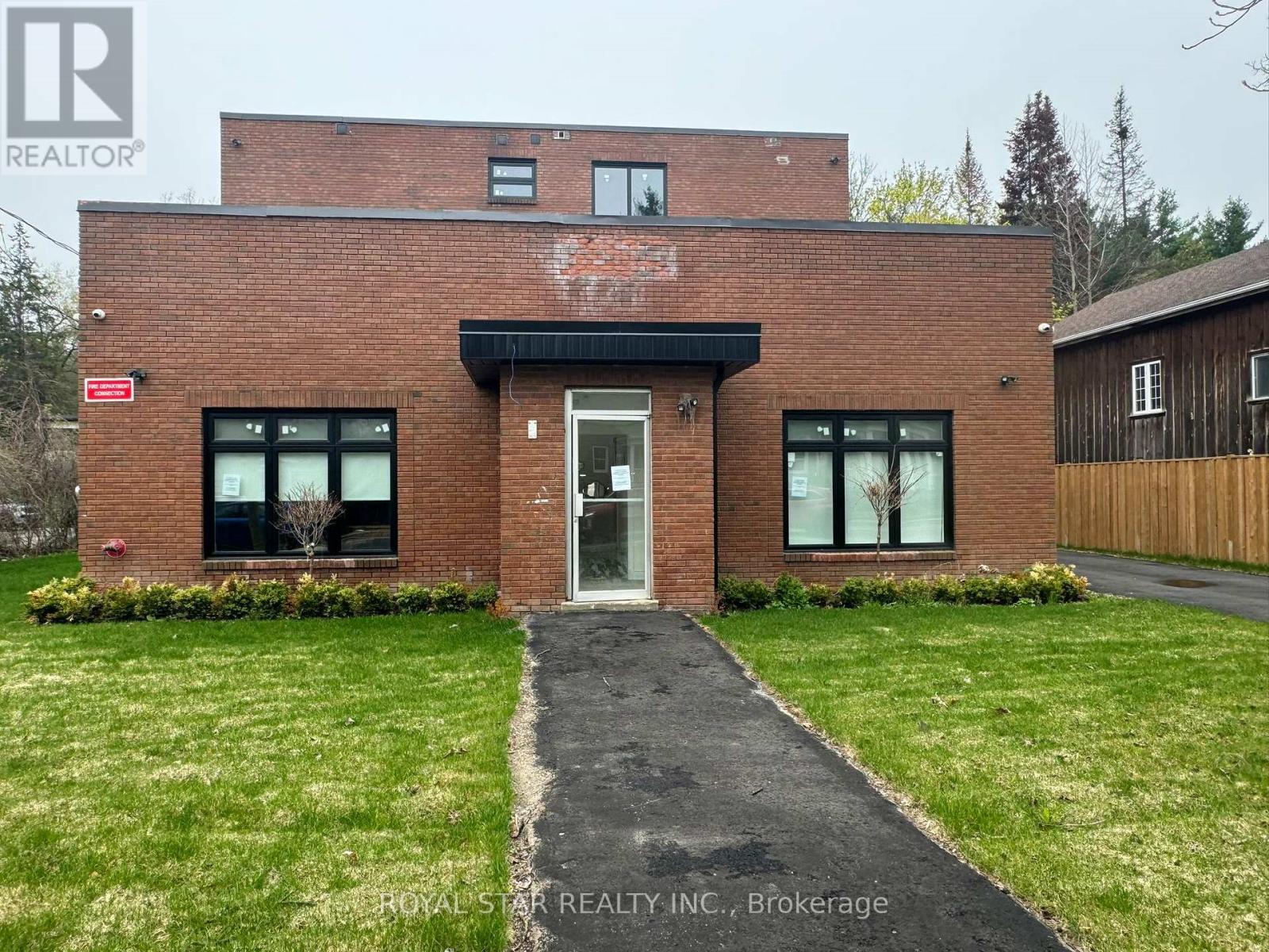 504 Guelph Street, Halton Hills (Rural Halton Hills), Ontario  L0P 1K0 - Photo 10 - W13148234