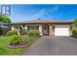 <div class="price">$999,000</div> 12 Heather Court, Halton Hills (Georgetown)<br><div style="margin-bottom:8px;"><small>Royal LePage Meadowtowne Realty</small></div><div class='bed_bath'>3 Bed | 2 Bath</div>