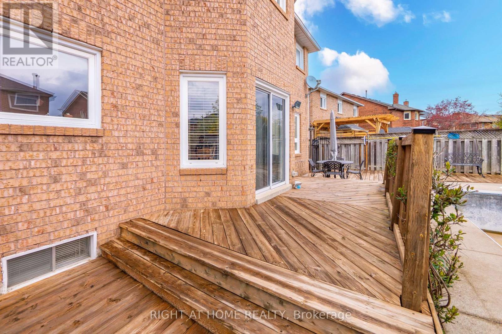 17 Eaton Street, Halton Hills (Georgetown), Ontario  L7G 5L4 - Photo 47 - W13150934