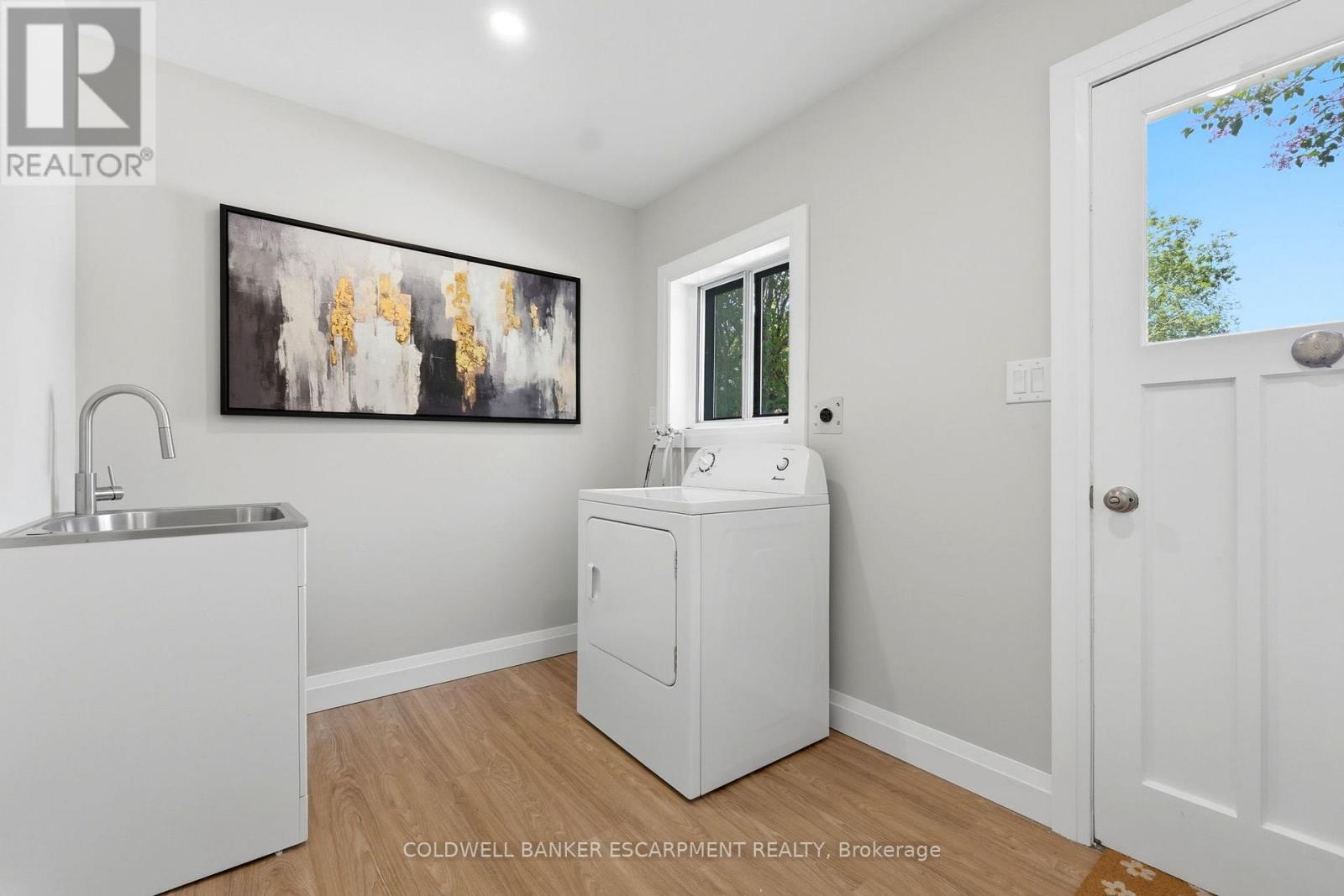 76 Main Street N, Halton Hills (Ac Acton), Ontario  L7J 1W2 - Photo 19 - W13153002