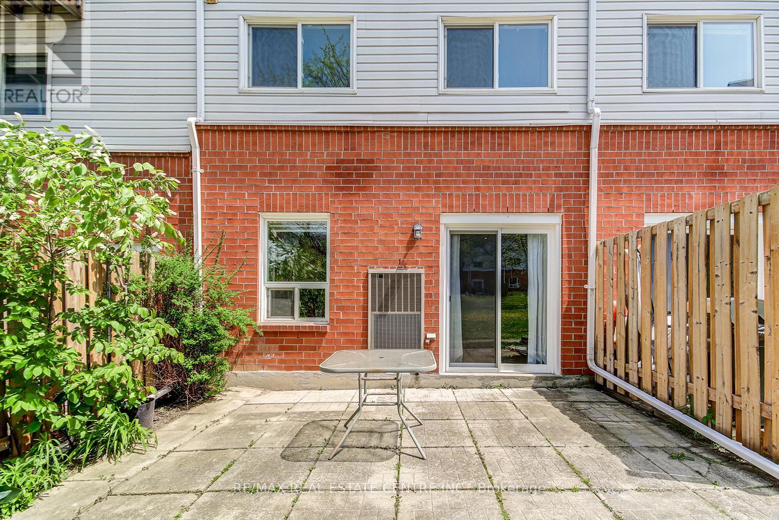 49 Wylie Circle E, Halton Hills (Georgetown), Ontario  L7G 5L9 - Photo 22 - W13153170