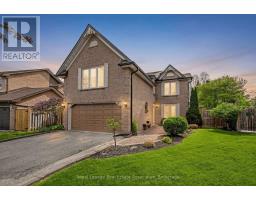<div class="price">$1,099,000</div> 16 Cotswold Court, Halton Hills (Georgetown)<br><div style="margin-bottom:8px;"><small>Royal LePage Real Estate Associates</small></div><div class='bed_bath'>4 Bed | 3 Bath</div>