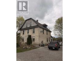 <div class="price">$649,000</div> 9072 Guelph Junction Road, Milton<br><div style="margin-bottom:8px;"><small>Royal LePage Meadowtowne Realty</small></div>