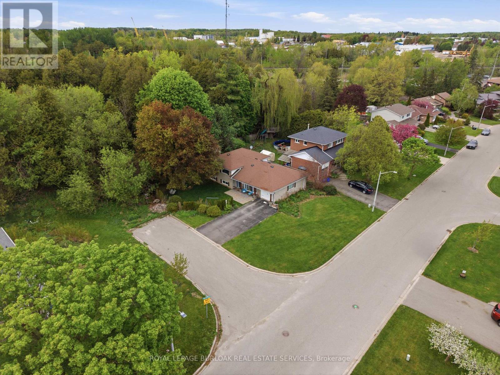 197 Burbank Street, Halton Hills (Ac Acton), Ontario  L7J 1S9 - Photo 32 - W13162314
