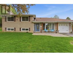 <div class="price">$949,000</div> 197 Burbank Street, Halton Hills (Ac Acton)<br><div style="margin-bottom:8px;"><small>Royal LePage Burloak Real Estate Services</small></div><div class='bed_bath'>3 Bed | 2 Bath</div>