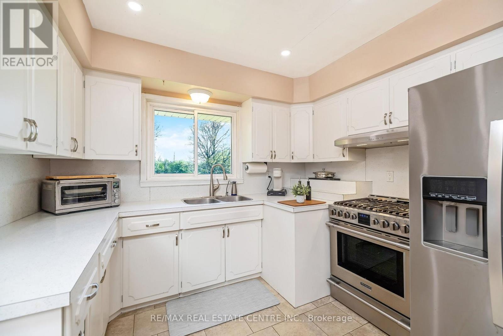 9095 Eighth Line, Halton Hills (Rural Halton Hills), Ontario  L7G 4S5 - Photo 15 - W13162886