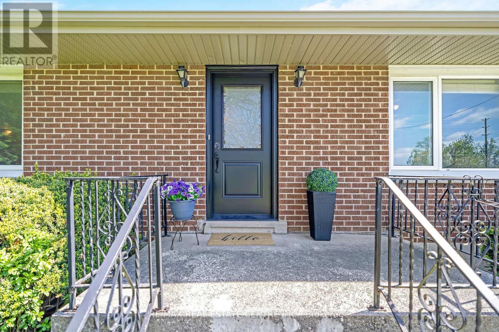 9095 Eighth Line, Halton Hills (Rural Halton Hills), Ontario  L7G 4S5 - Photo 5 - W13162886
