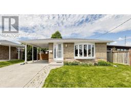 <div class="price">$849,000</div> 271 Delrex Boulevard, Halton Hills (Georgetown)<br><div style="margin-bottom:8px;"><small>Century 21 Leading Edge Realty Inc.</small></div><div class='bed_bath'>3 Bed | 2 Bath</div>