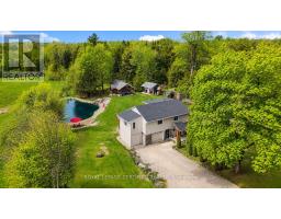 <div class="price">$1,375,555</div> 5058 3 Line, Erin<br><div style="margin-bottom:8px;"><small>Royal LePage Certified Realty</small></div><div class='bed_bath'>4 Bed | 3 Bath</div>