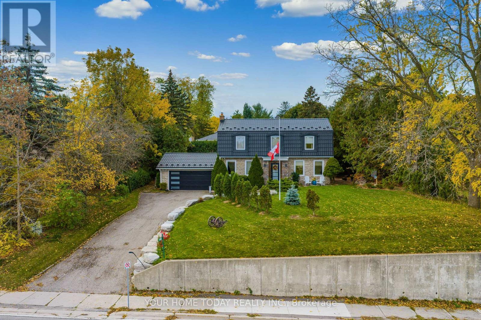 190 Main Street S, Halton Hills (Georgetown), Ontario  L7G 3E9 - Photo 2 - W13170794