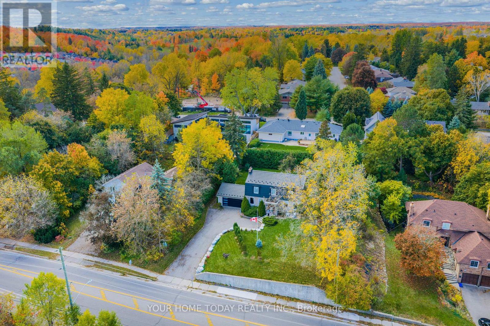190 Main Street S, Halton Hills (Georgetown), Ontario  L7G 3E9 - Photo 3 - W13170794