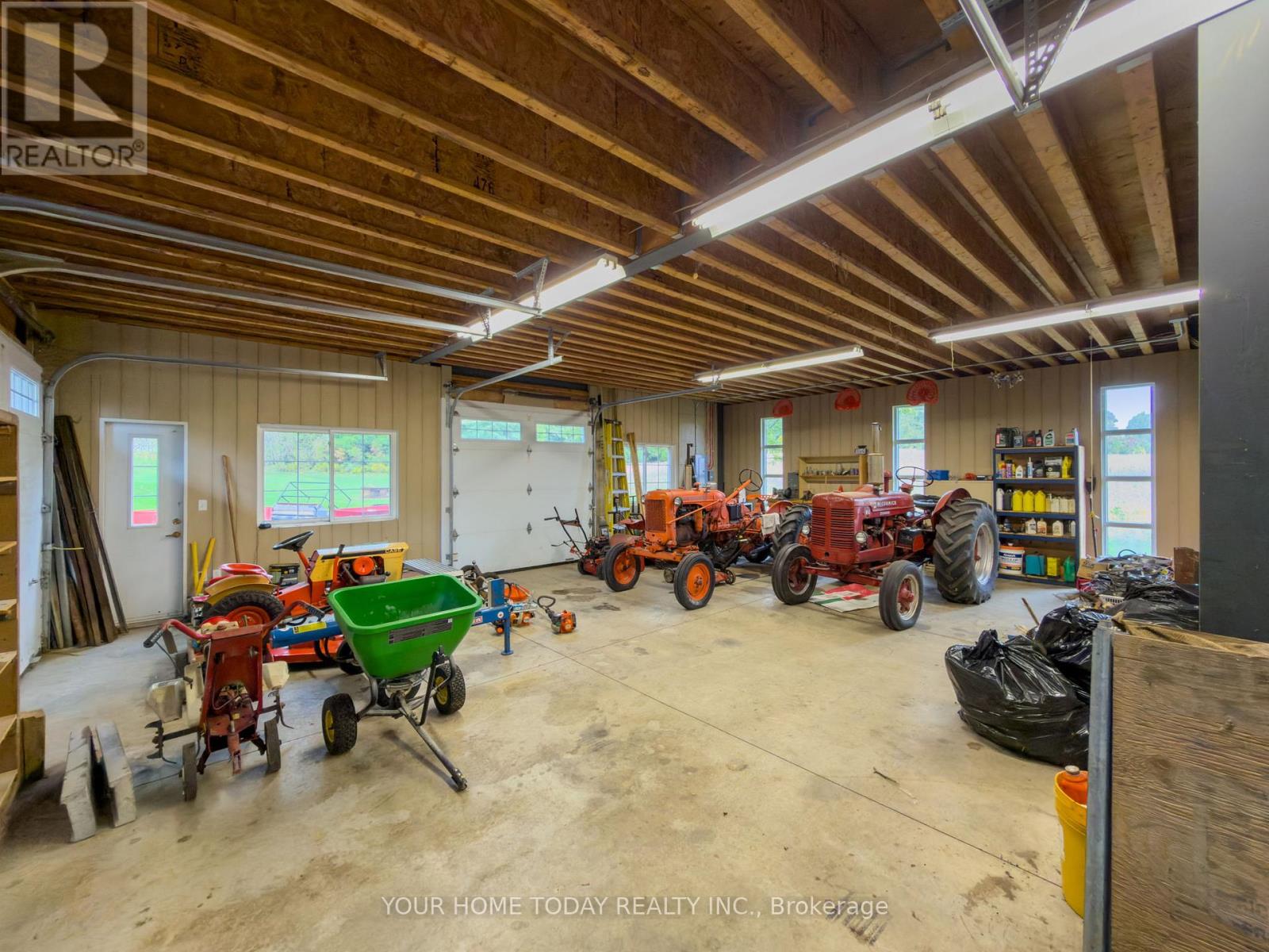 12609 Fifth Line, Halton Hills (Rural Halton Hills), Ontario  L0P 1H0 - Photo 38 - W13171656