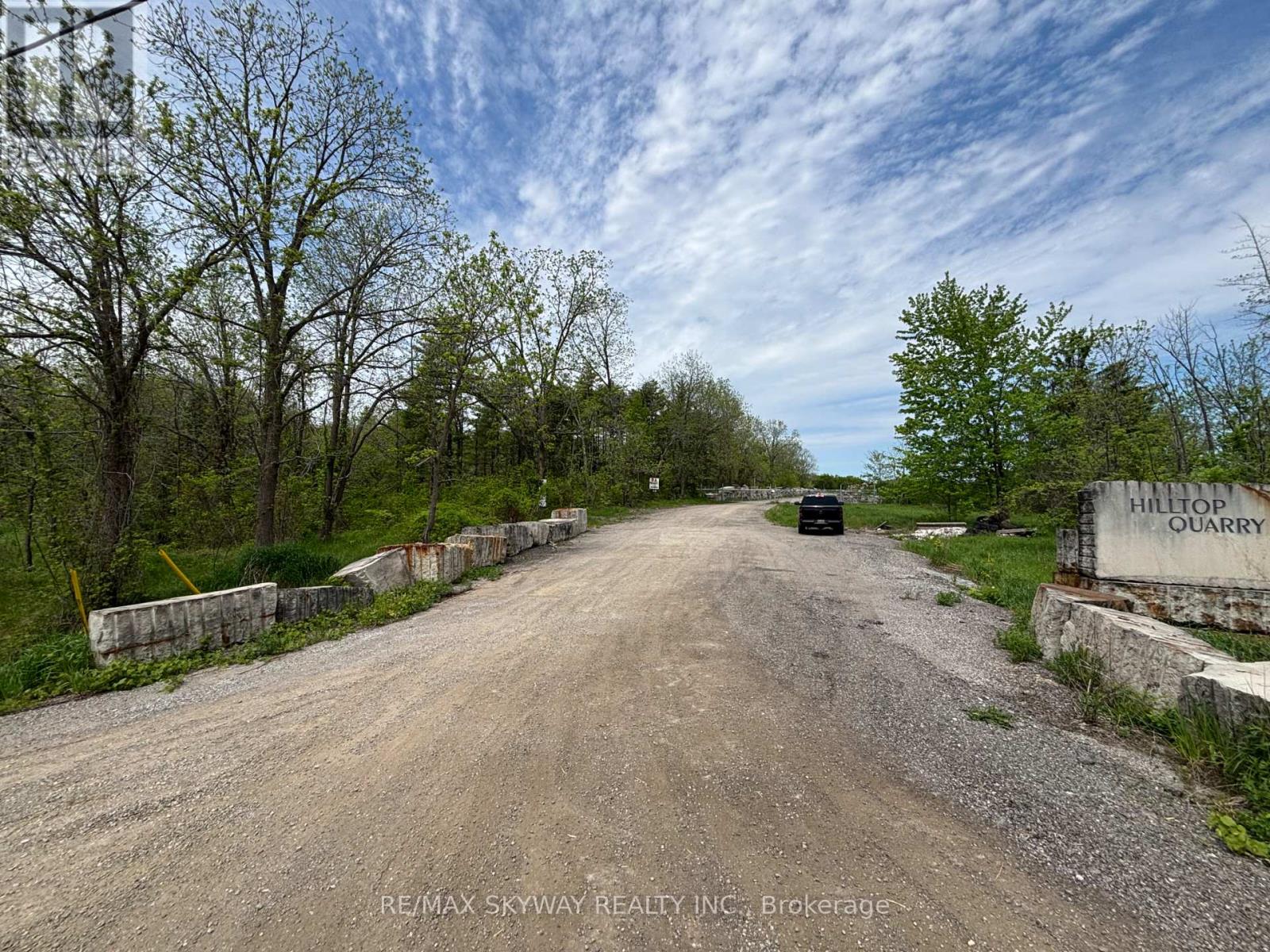 11489 17 Side Road, Halton Hills (Rural Halton Hills), Ontario  L7G 4S6 - Photo 2 - W13172274