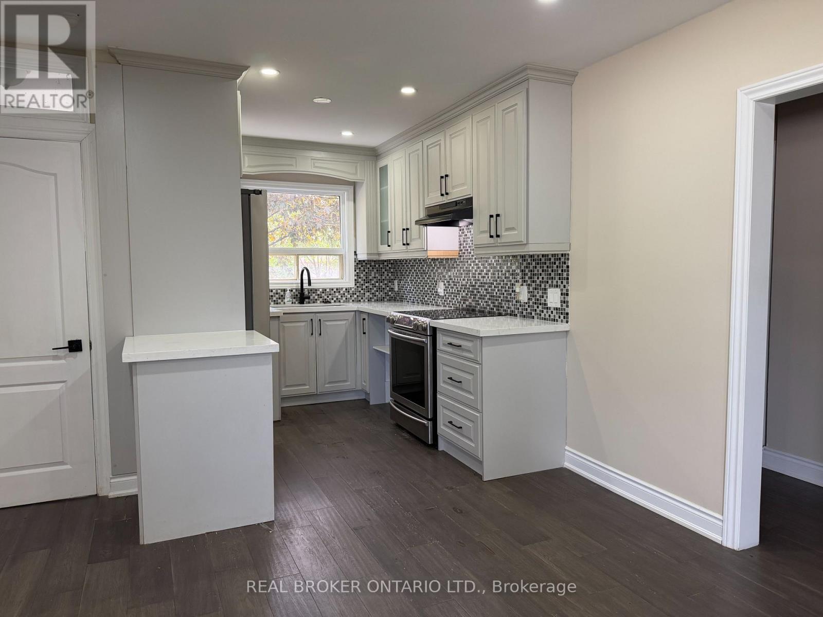 Main - 4 Keats Avenue, Halton Hills (Georgetown), Ontario  L7G 1T4 - Photo 5 - W13172566