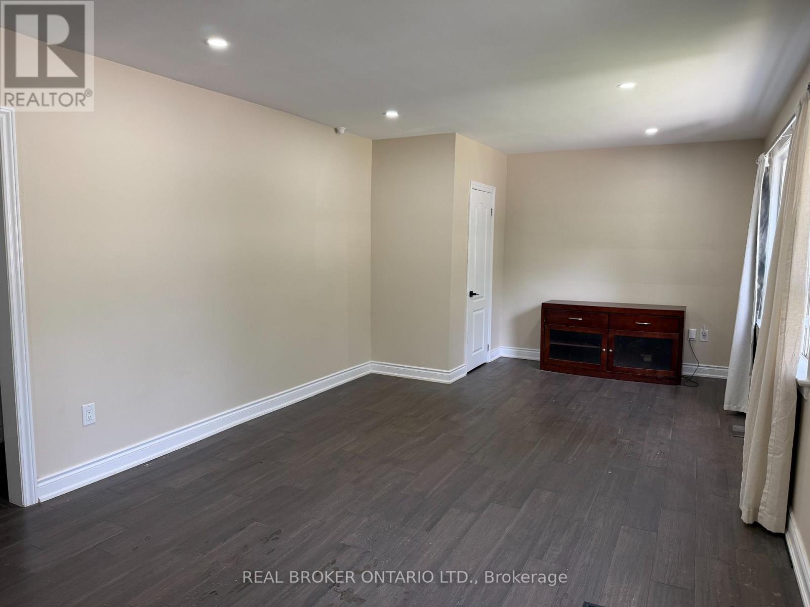 Main - 4 Keats Avenue, Halton Hills (Georgetown), Ontario  L7G 1T4 - Photo 8 - W13172566