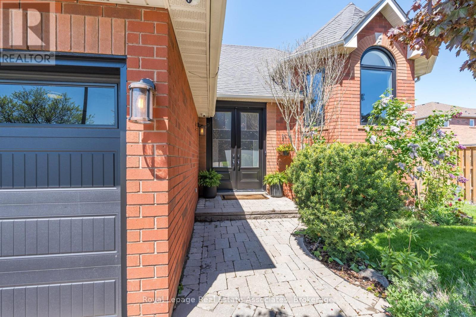 15263 Argyll Road, Halton Hills (Georgetown), Ontario  L7G 5N8 - Photo 3 - W13173194