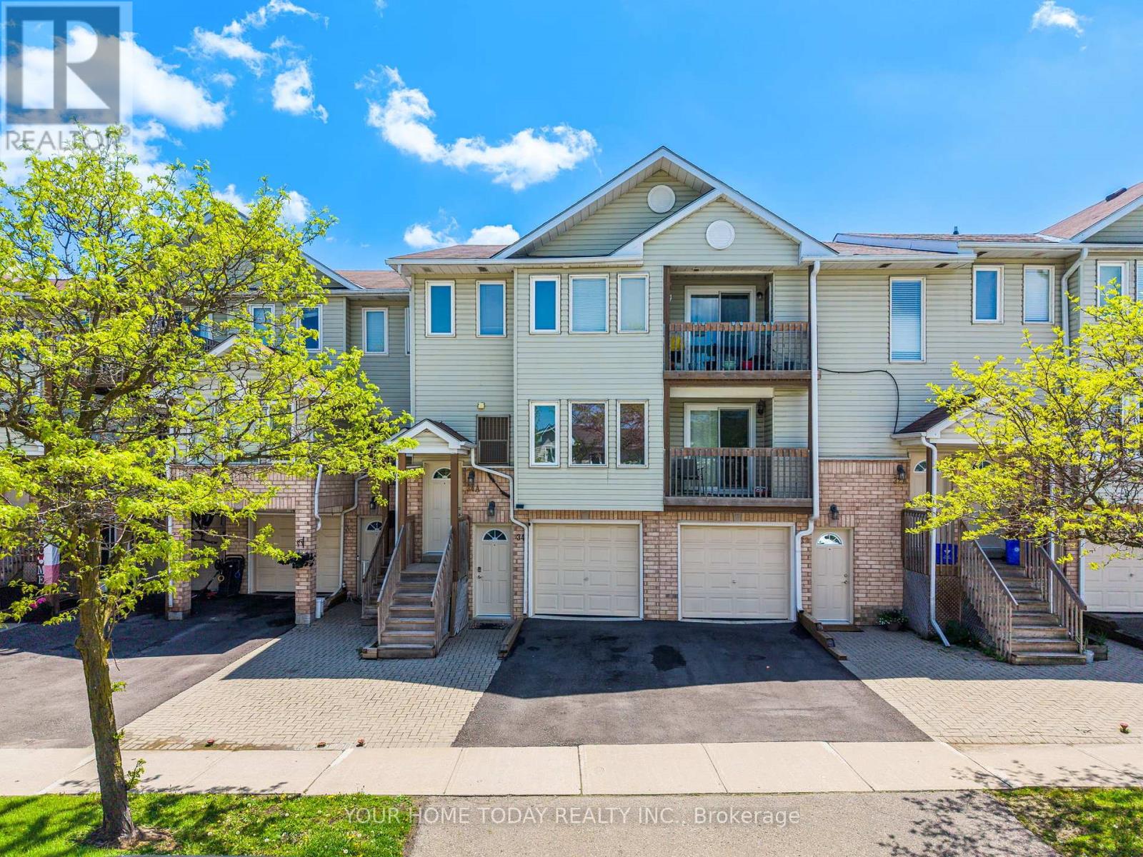 34 Stewart Maclaren Road, Halton Hills (Georgetown), Ontario  L7G 5L9 - Photo 1 - W13175874