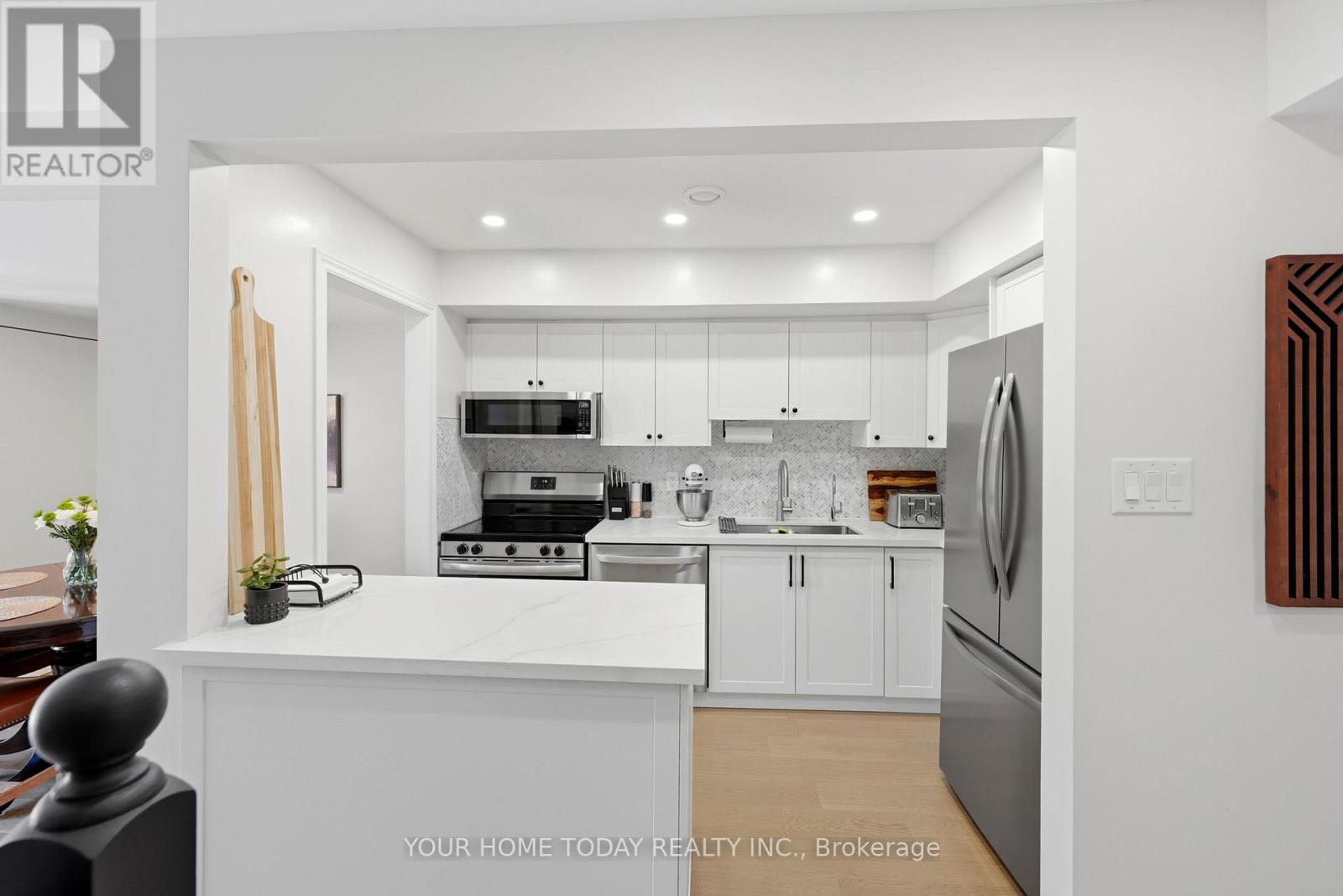 34 Stewart Maclaren Road, Halton Hills (Georgetown), Ontario  L7G 5L9 - Photo 7 - W13175874