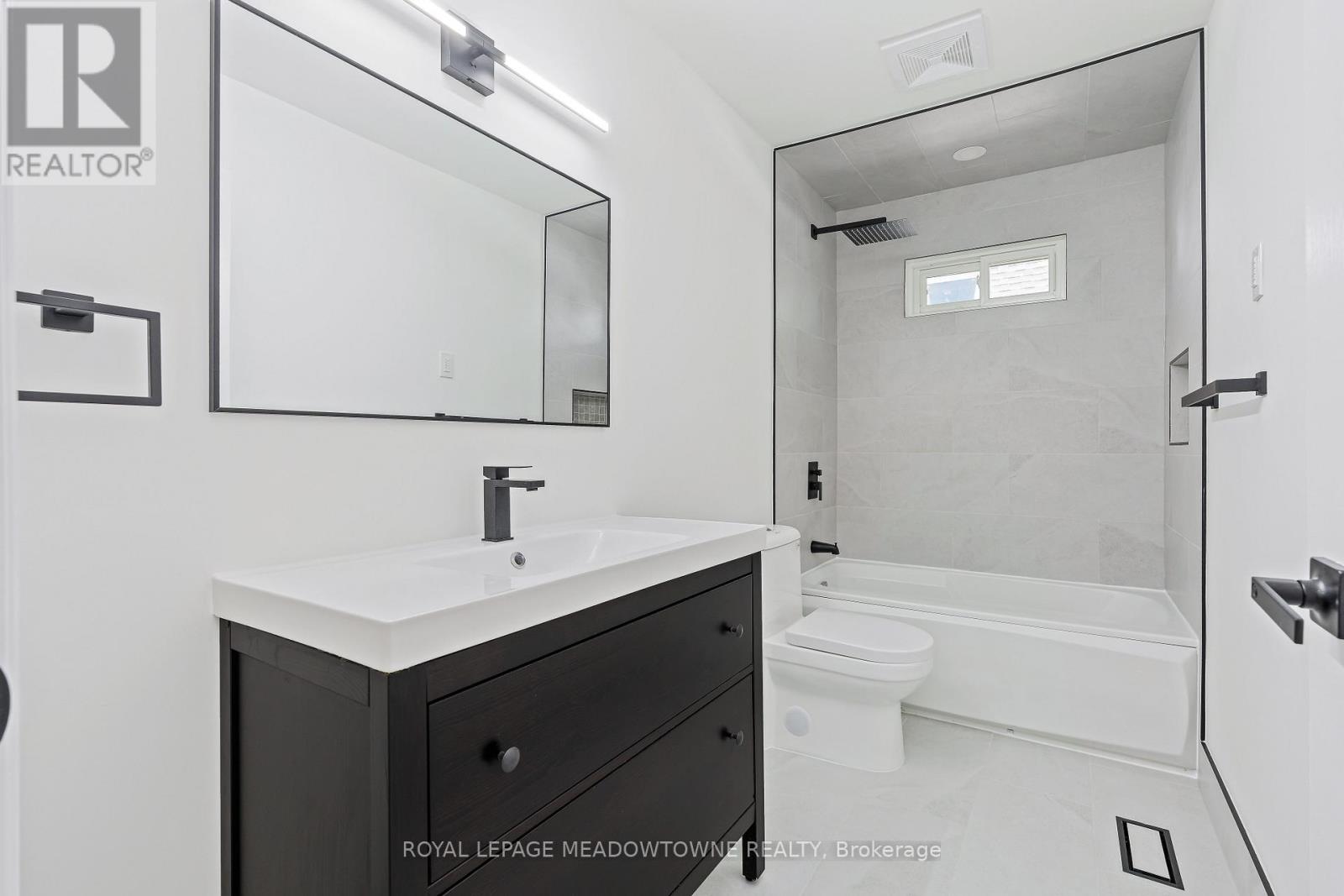 17 College Street, Halton Hills (Georgetown), Ontario  L7G 2N6 - Photo 22 - W13175958