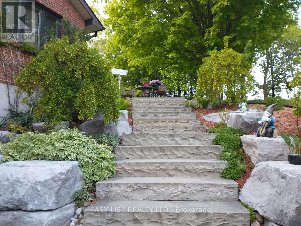 5 Worden View, Halton Hills (Rural Halton Hills), Ontario  L7J 2L8 - Photo 35 - W13176836