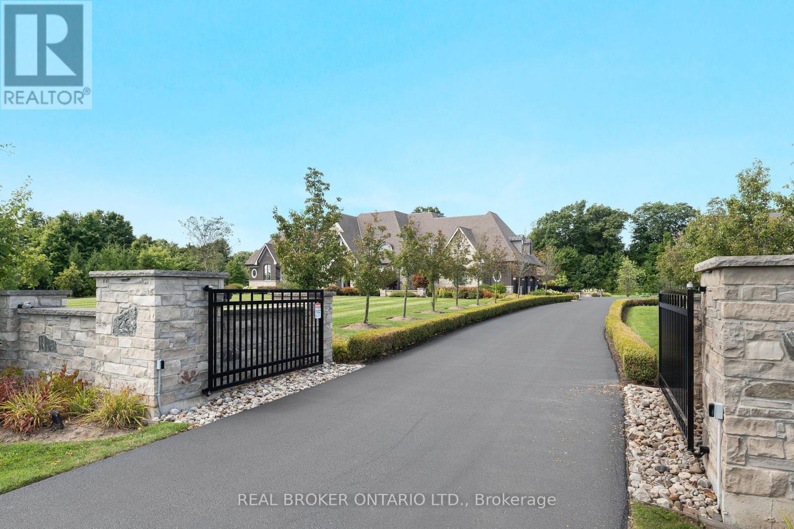 26 Autumn Circle, Halton Hills (Rural Halton Hills), Ontario  L0P 1H0 - Photo 6 - W13183624