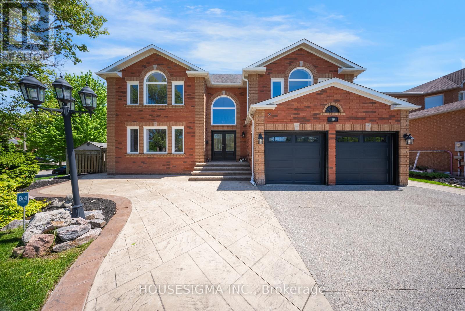 30 Gooderham Drive, Halton Hills (Georgetown), Ontario  L7G 5R6 - Photo 1 - W13189942