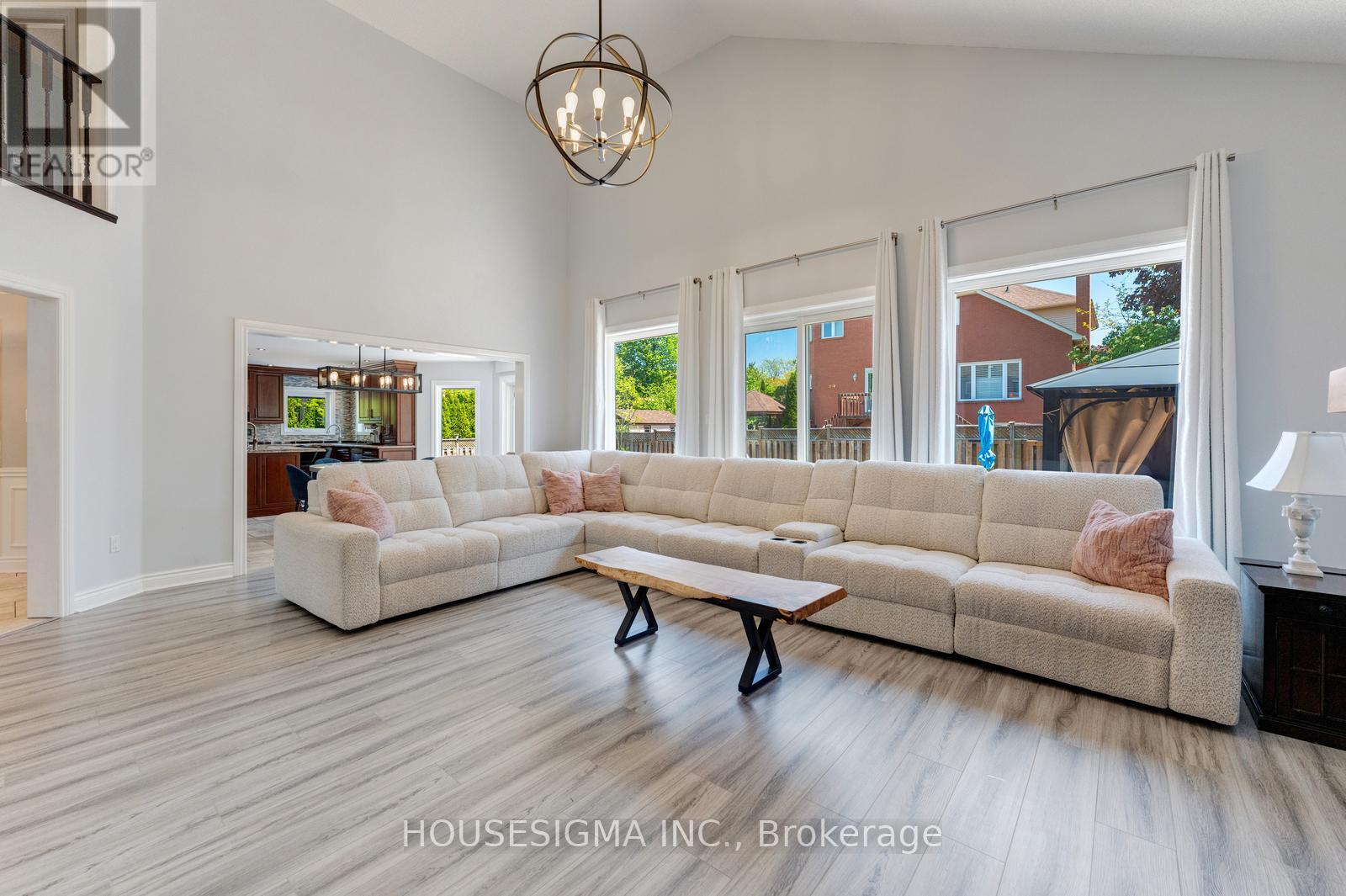 30 Gooderham Drive, Halton Hills (Georgetown), Ontario  L7G 5R6 - Photo 12 - W13189942
