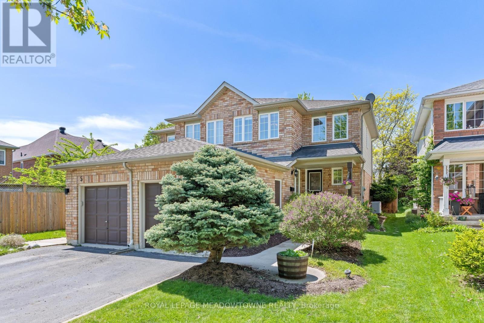 7 Preston Street, Halton Hills (Georgetown), Ontario  L7G 5T3 - Photo 3 - W13207056