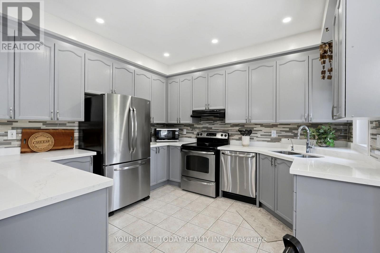 2 Trillium Terrace, Halton Hills (Rural Halton Hills), Ontario  L7J 2W8 - Photo 11 - W13208898
