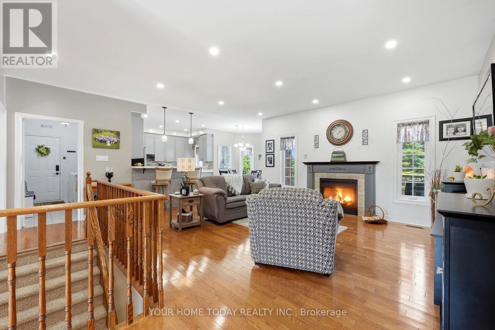 2 Trillium Terrace, Halton Hills (Rural Halton Hills), Ontario  L7J 2W8 - Photo 9 - W13208898