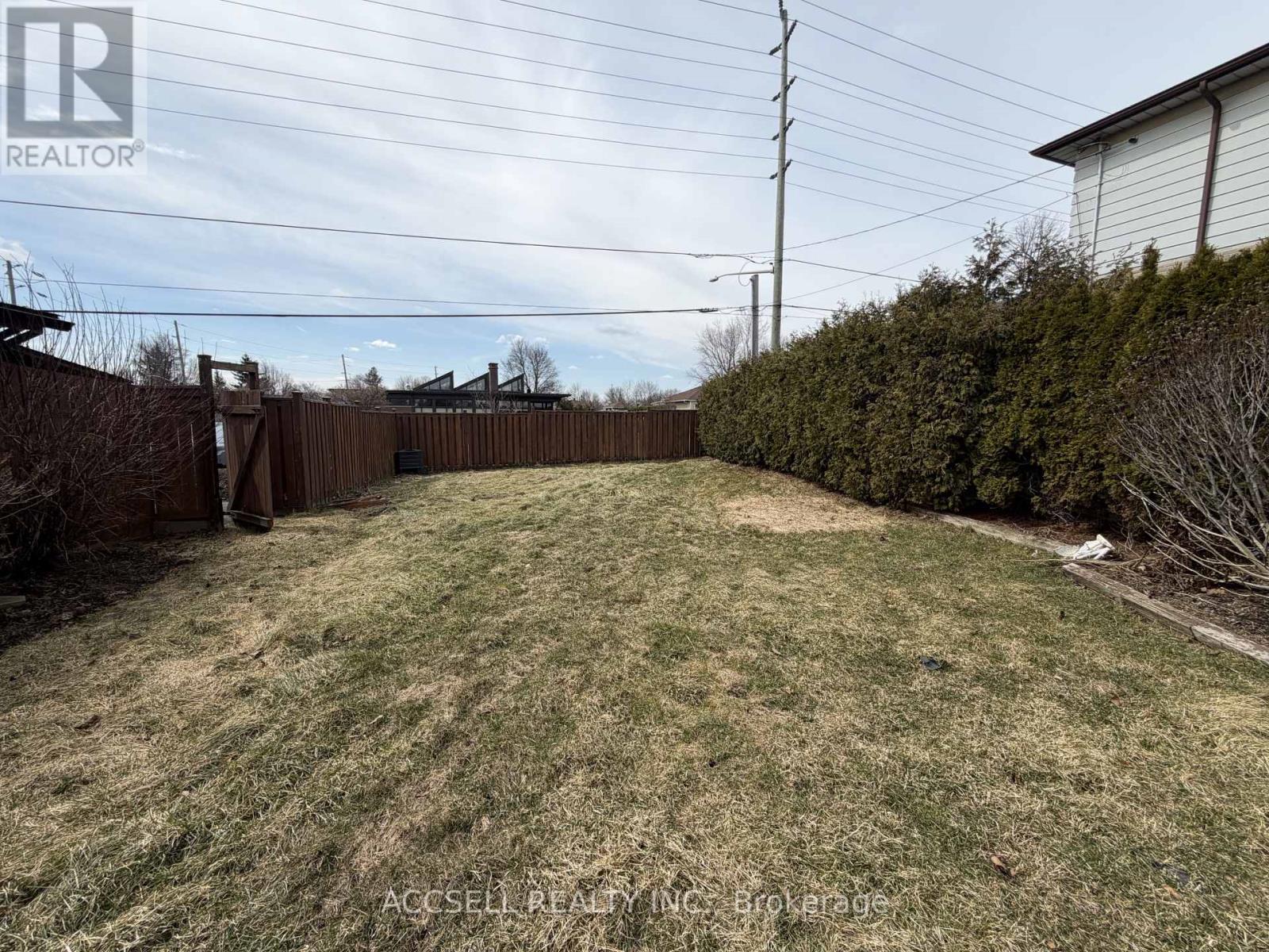 135 Mountainview Road S, Halton Hills (Georgetown), Ontario  L7G 4K2 - Photo 3 - W13208942