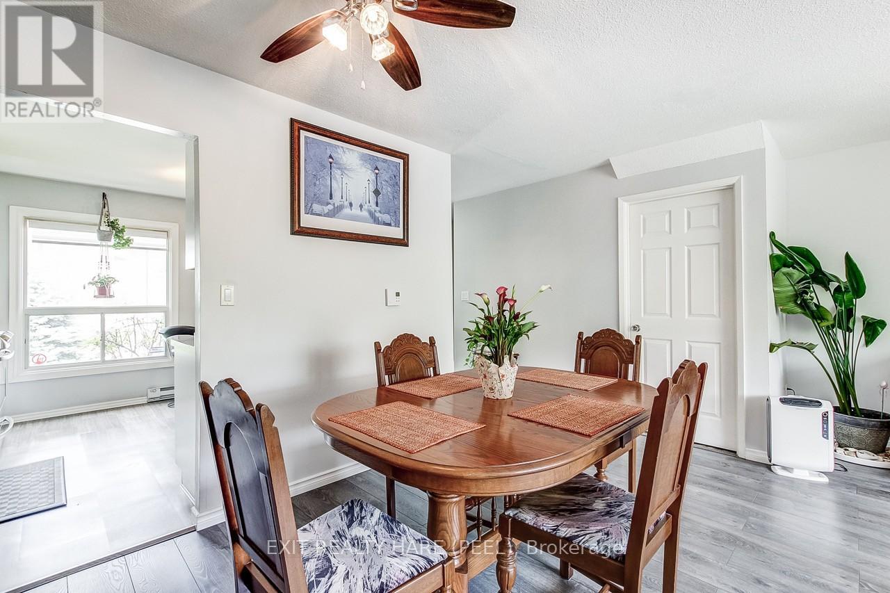 34 Kingham Road, Halton Hills (Ac Acton), Ontario  L7J 1S4 - Photo 14 - W13209010