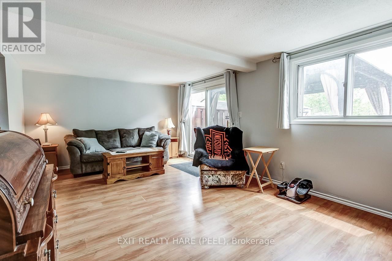 34 Kingham Road, Halton Hills (Ac Acton), Ontario  L7J 1S4 - Photo 28 - W13209010
