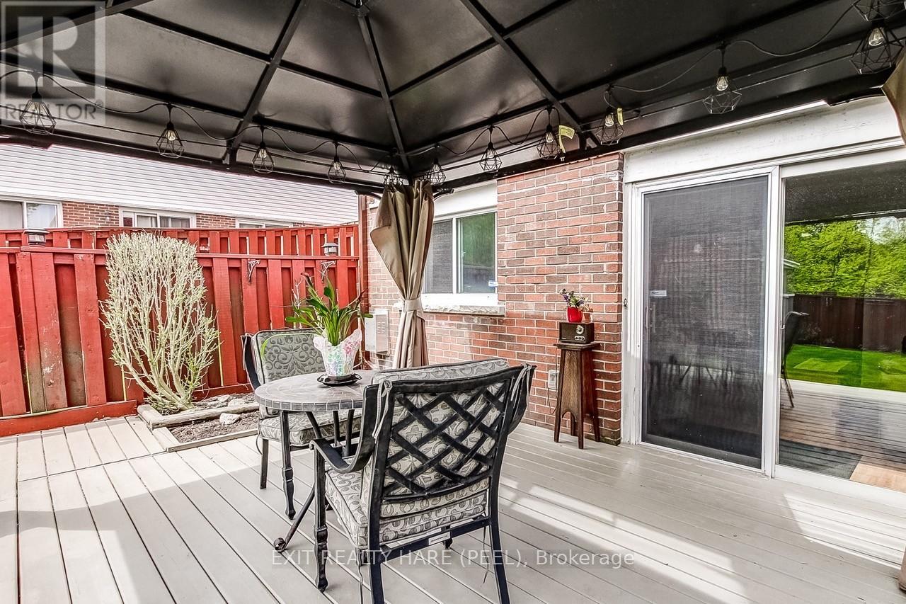 34 Kingham Road, Halton Hills (Ac Acton), Ontario  L7J 1S4 - Photo 35 - W13209010