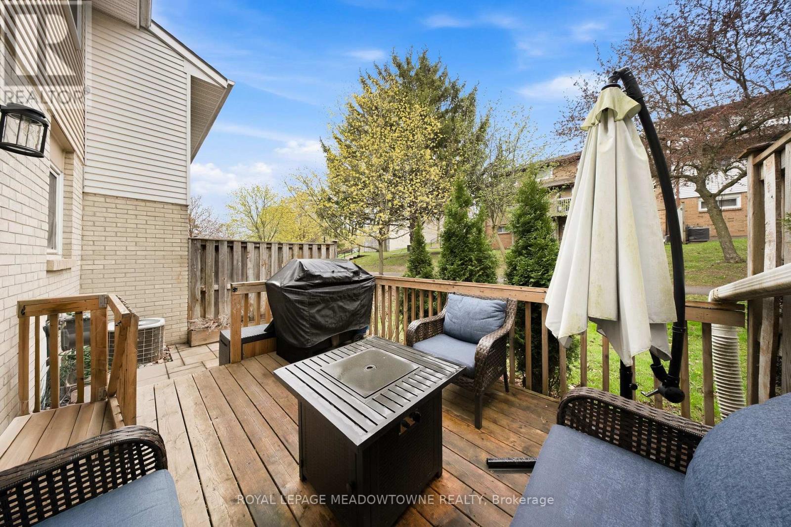 8 Lynden Circle, Halton Hills (Georgetown), Ontario  L7G 4Y8 - Photo 35 - W13209170