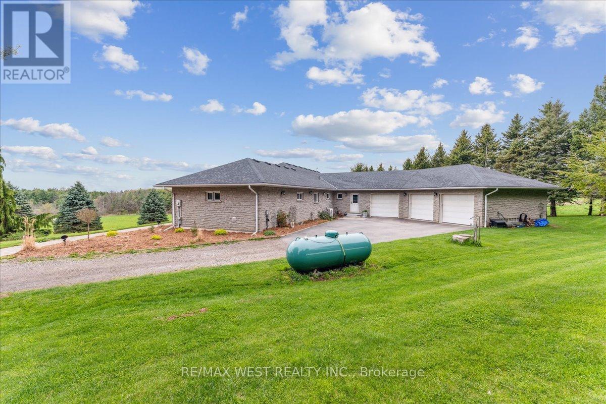 331 Mountsberg Road, Hamilton, Ontario  L0P 1B0 - Photo 14 - X13209556