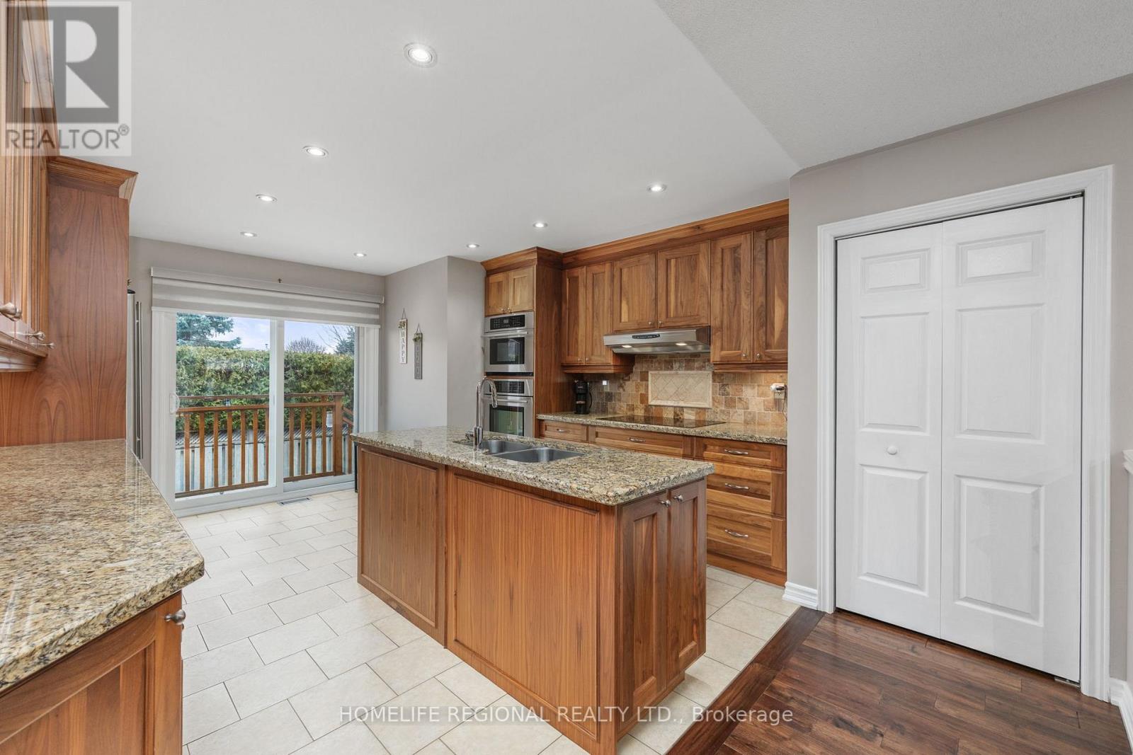 20 Ruddell Crescent, Halton Hills (Georgetown), Ontario  L7G 5N4 - Photo 10 - W13209752