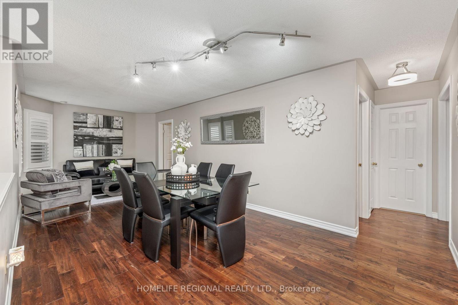 20 Ruddell Crescent, Halton Hills (Georgetown), Ontario  L7G 5N4 - Photo 3 - W13209752