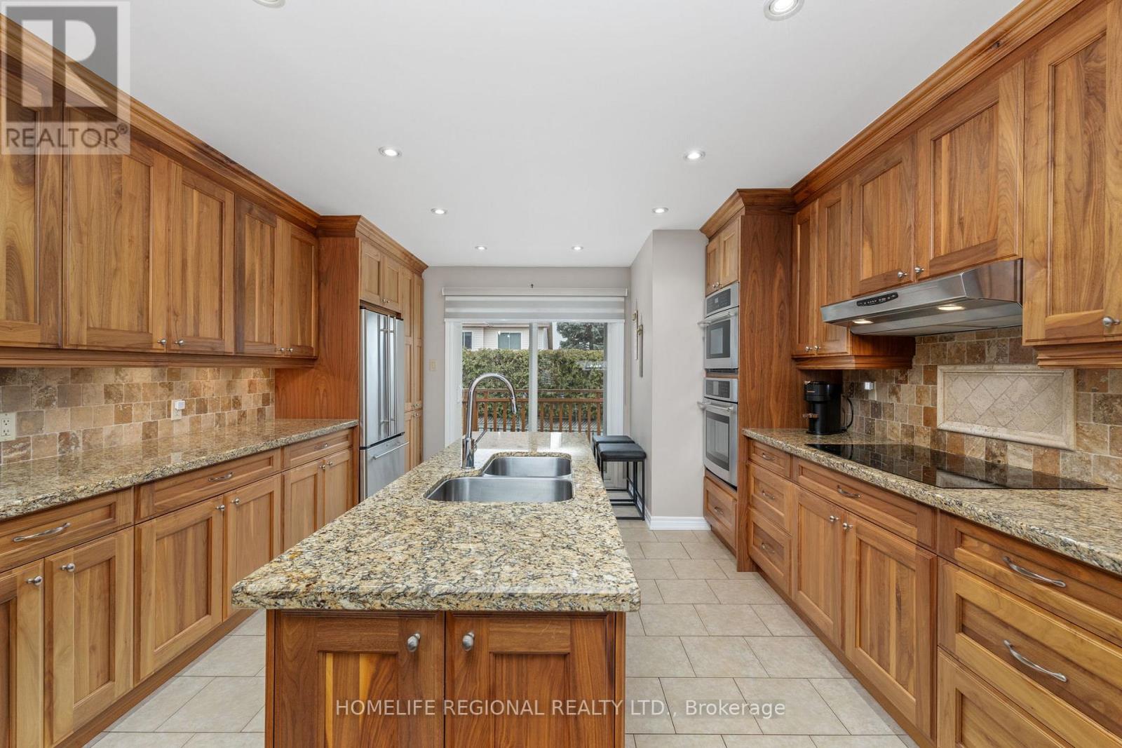 20 Ruddell Crescent, Halton Hills (Georgetown), Ontario  L7G 5N4 - Photo 8 - W13209752