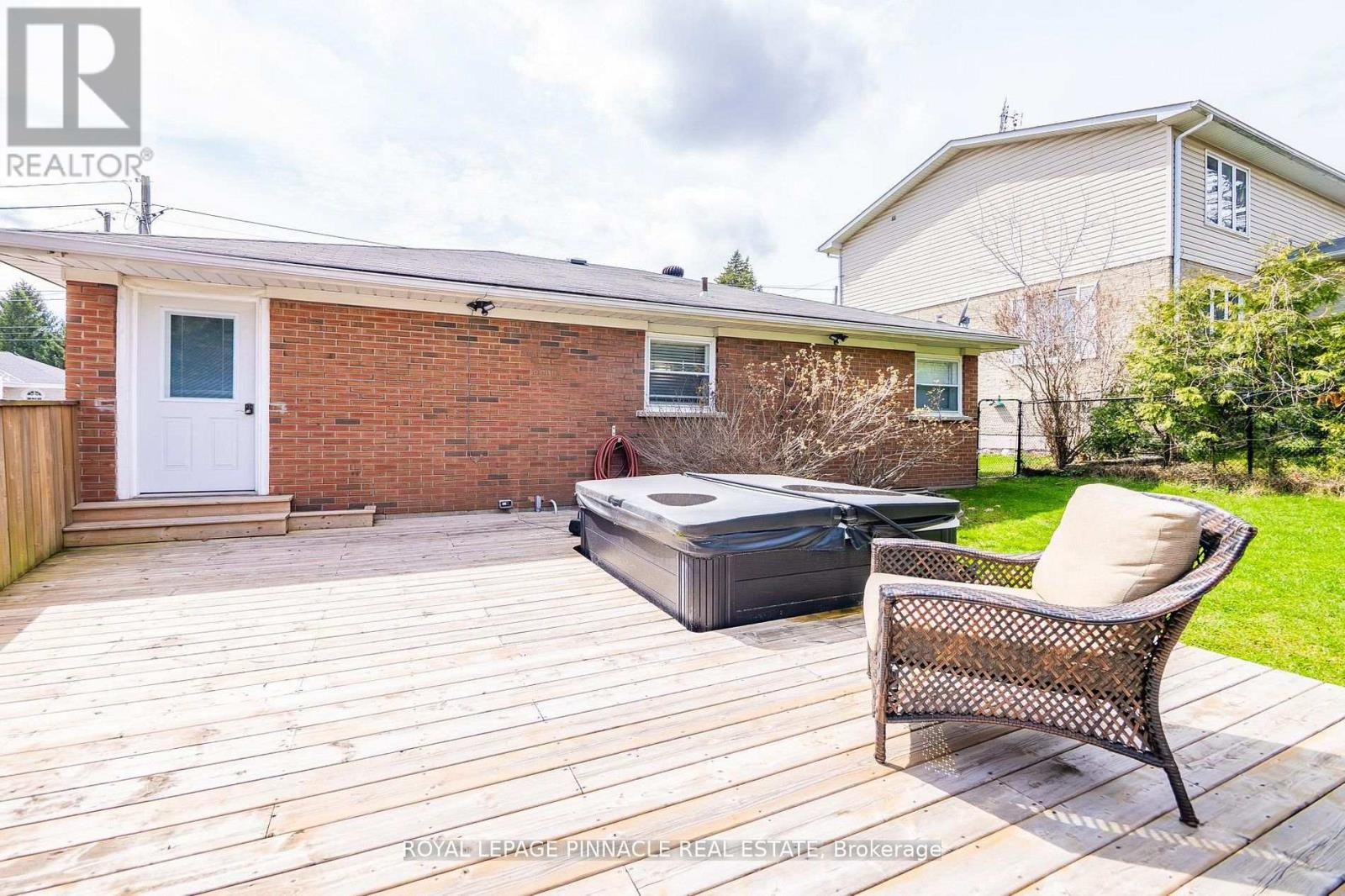 45 Main Street N, Milton (Campbellville), Ontario  L0P 1B0 - Photo 29 - W13211062