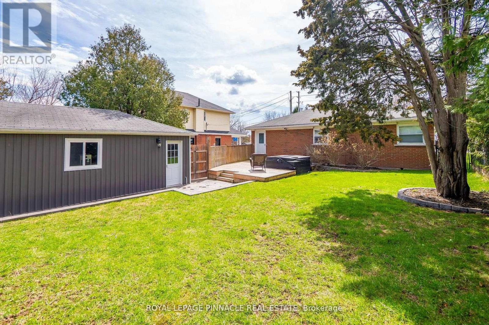 45 Main Street N, Milton (Campbellville), Ontario  L0P 1B0 - Photo 33 - W13211062