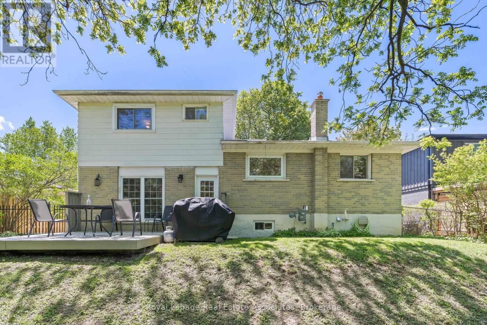 17 Metcalfe Court, Halton Hills (Georgetown), Ontario  L7G 4N7 - Photo 42 - W13212712