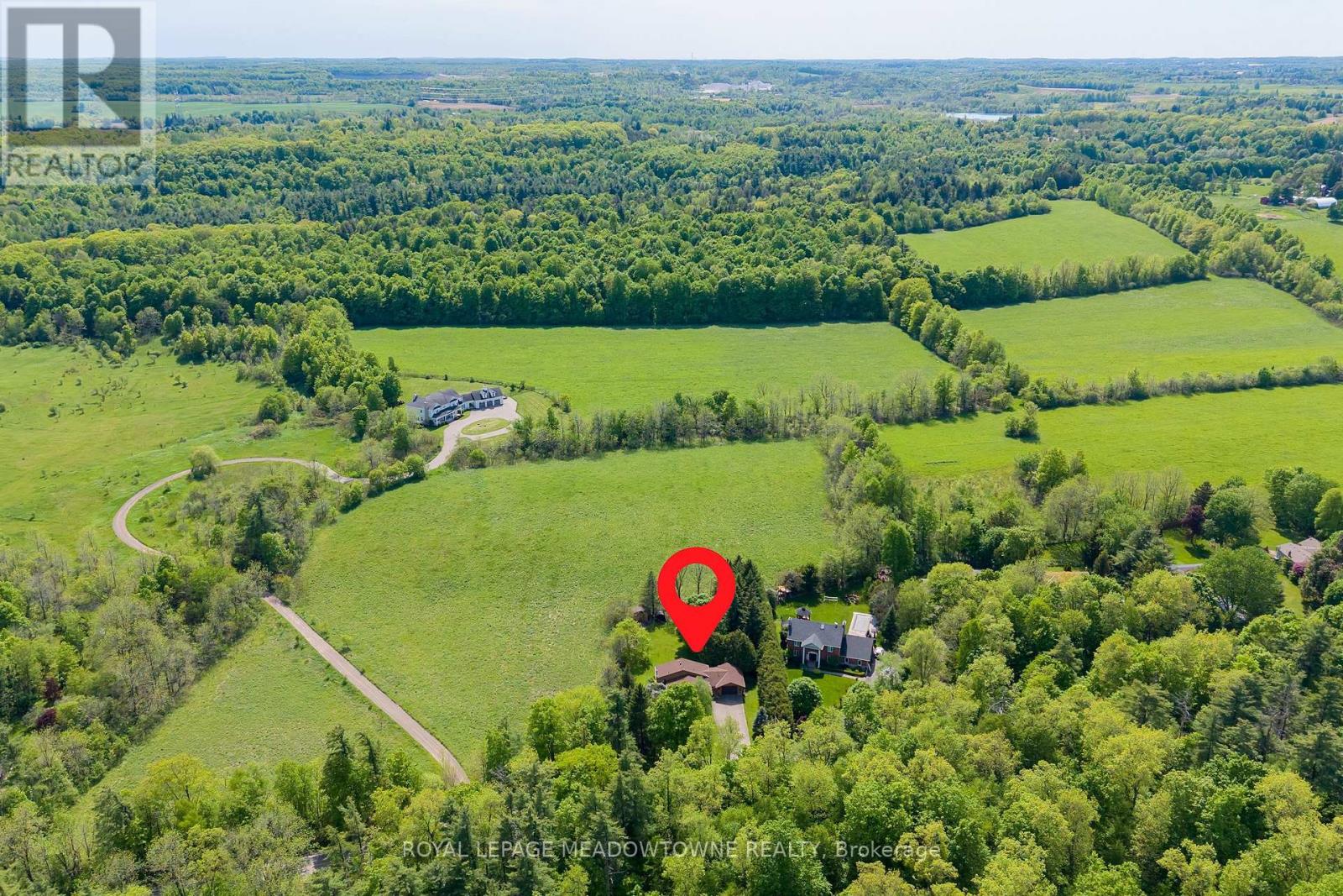 12072 Sixth Line, Halton Hills (Rural Halton Hills), Ontario  L0P 1H0 - Photo 2 - W13212936
