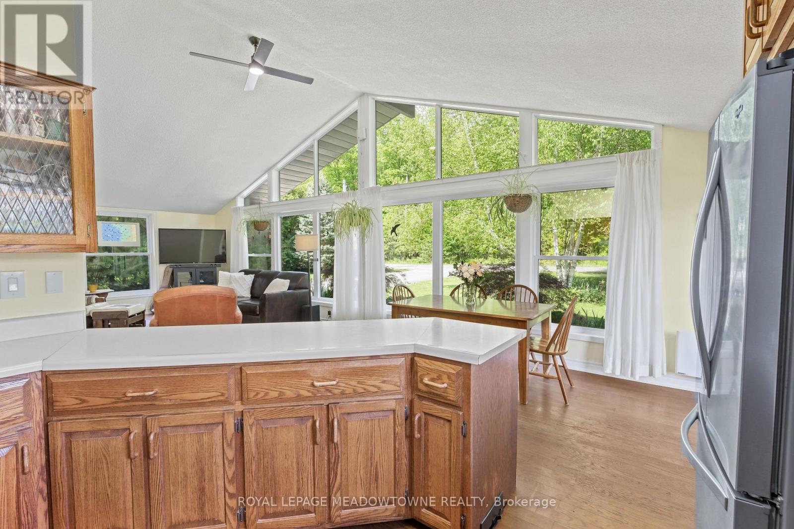 12072 Sixth Line, Halton Hills (Rural Halton Hills), Ontario  L0P 1H0 - Photo 20 - W13212936