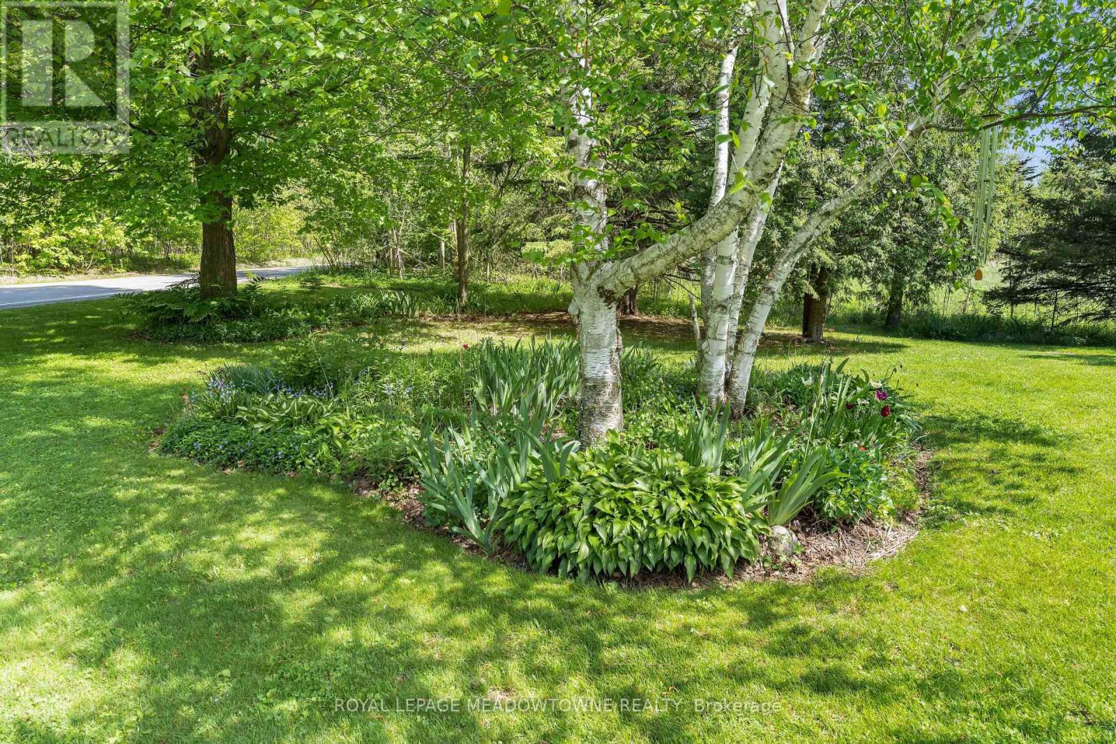 12072 Sixth Line, Halton Hills (Rural Halton Hills), Ontario  L0P 1H0 - Photo 6 - W13212936