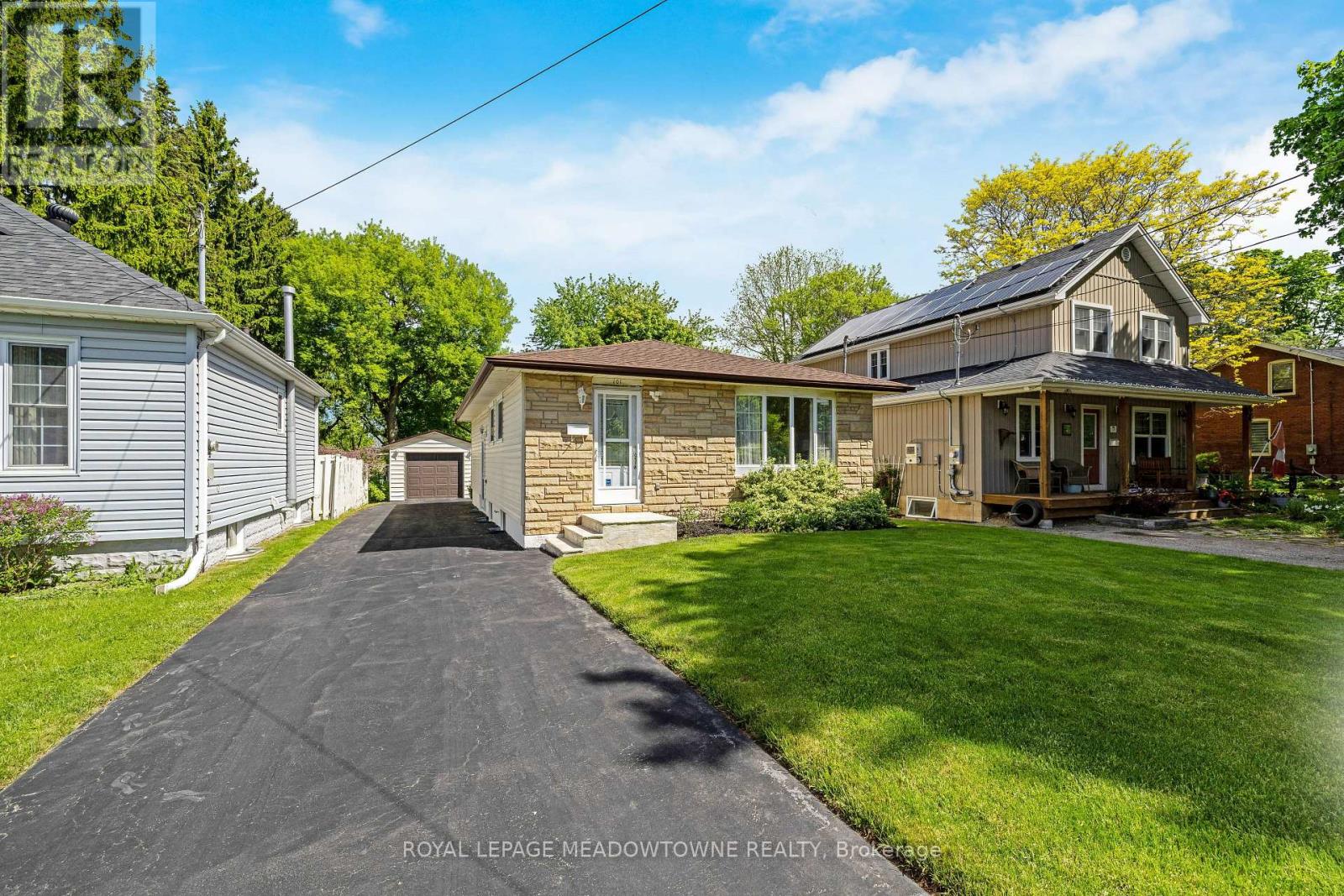 101 King Street, Halton Hills (Georgetown), Ontario  L7G 2G8 - Photo 3 - W13214508