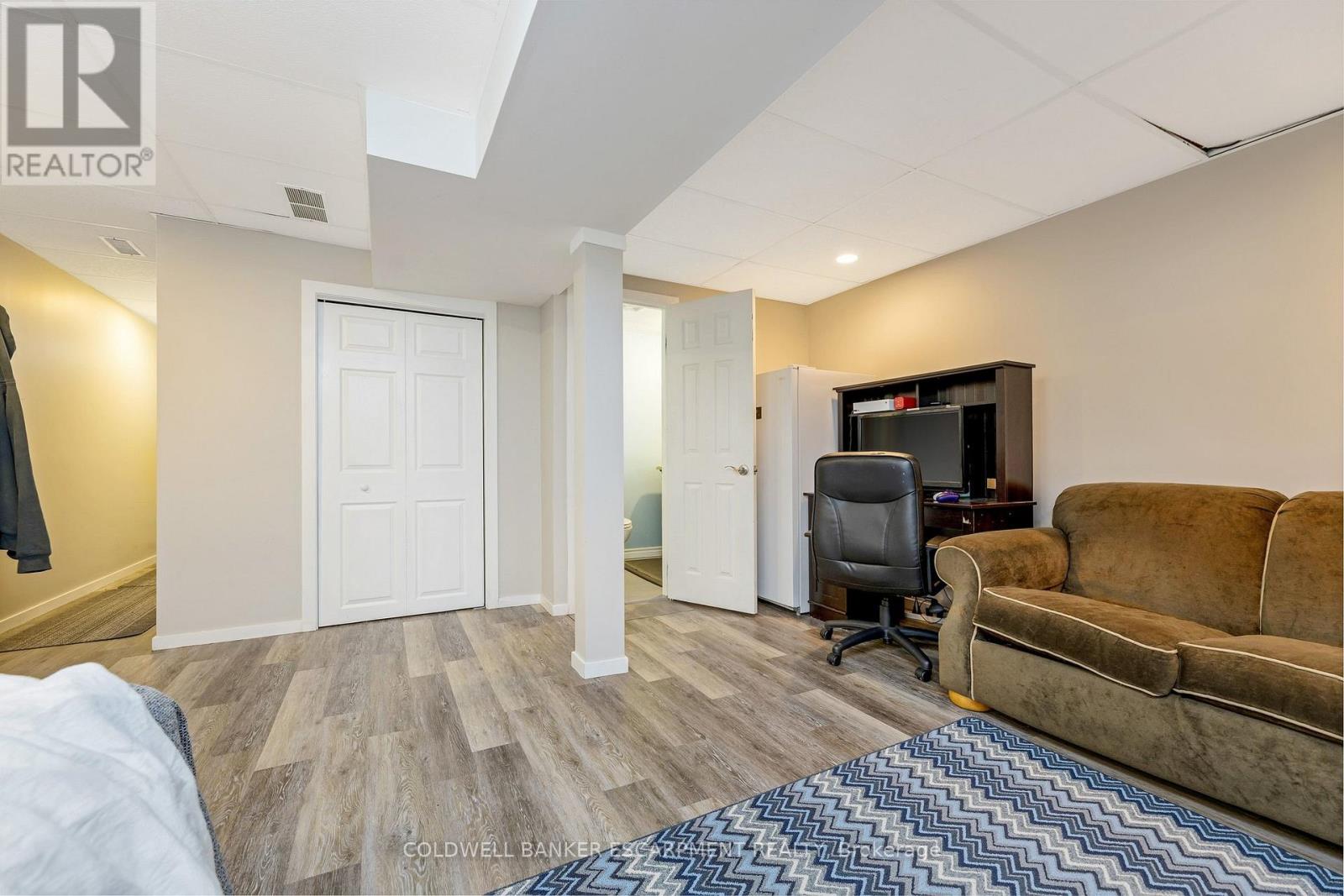 40 Danville Avenue, Halton Hills (Ac Acton), Ontario  L7J 2W5 - Photo 22 - W13212086