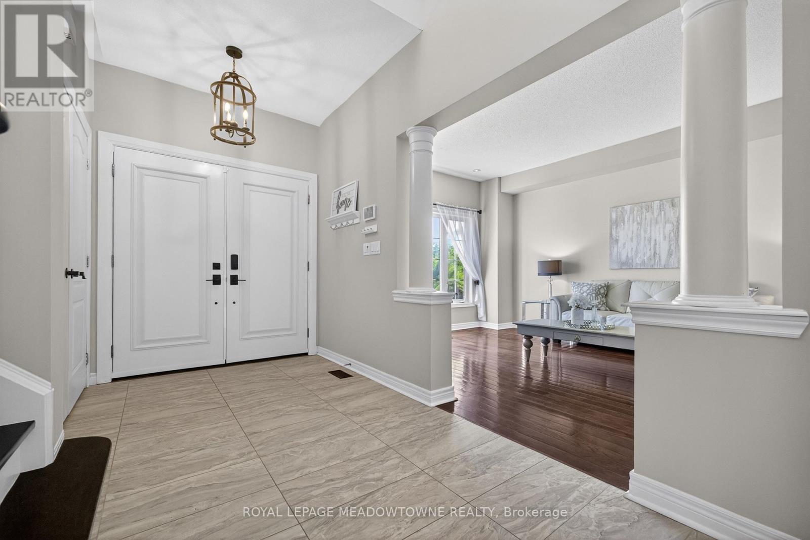 26 Callaghan Crescent, Halton Hills (Georgetown), Ontario  L7G 6A6 - Photo 8 - W13216340