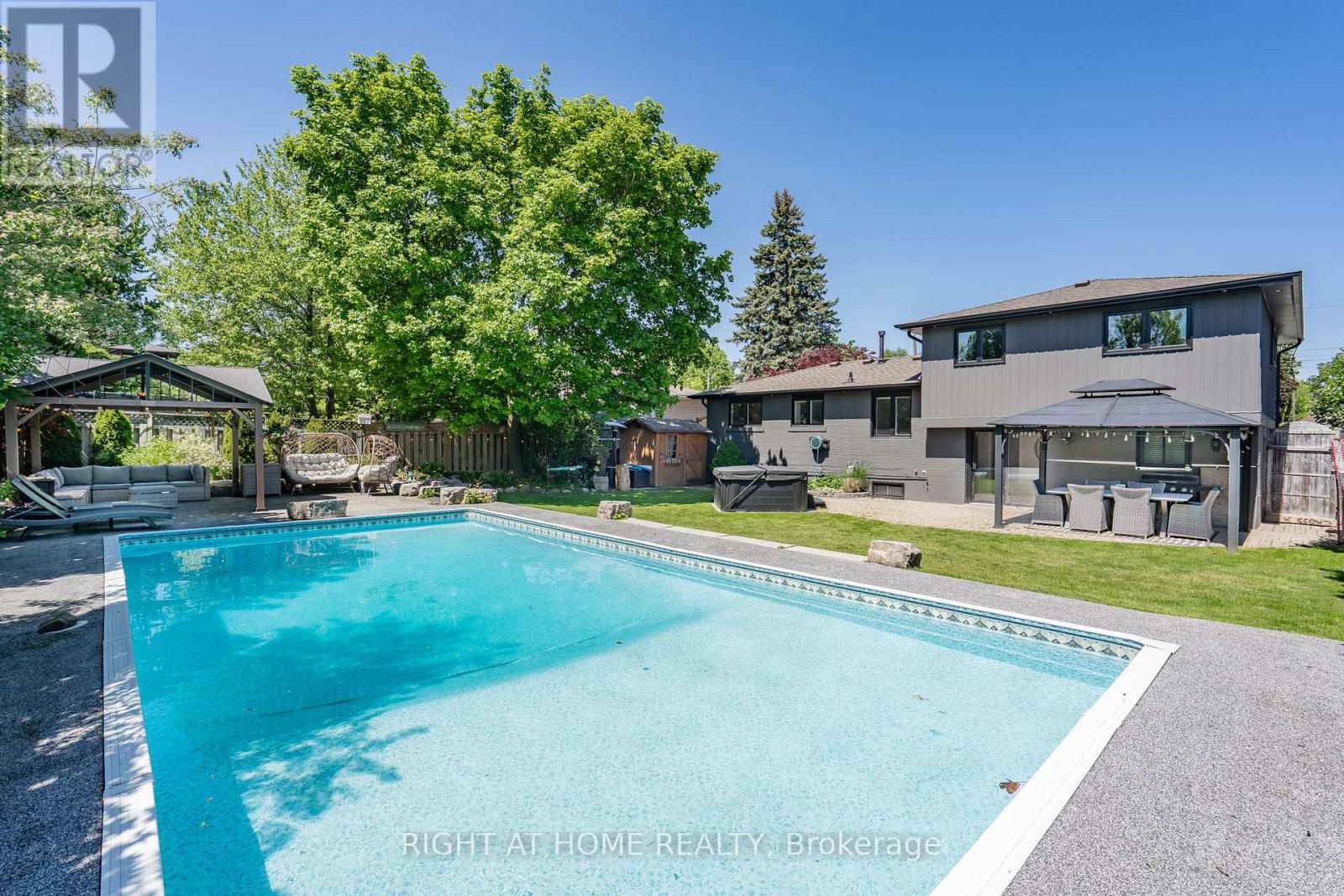 45 Irwin Crescent, Halton Hills (Georgetown), Ontario  L7G 1E7 - Photo 38 - W13220022